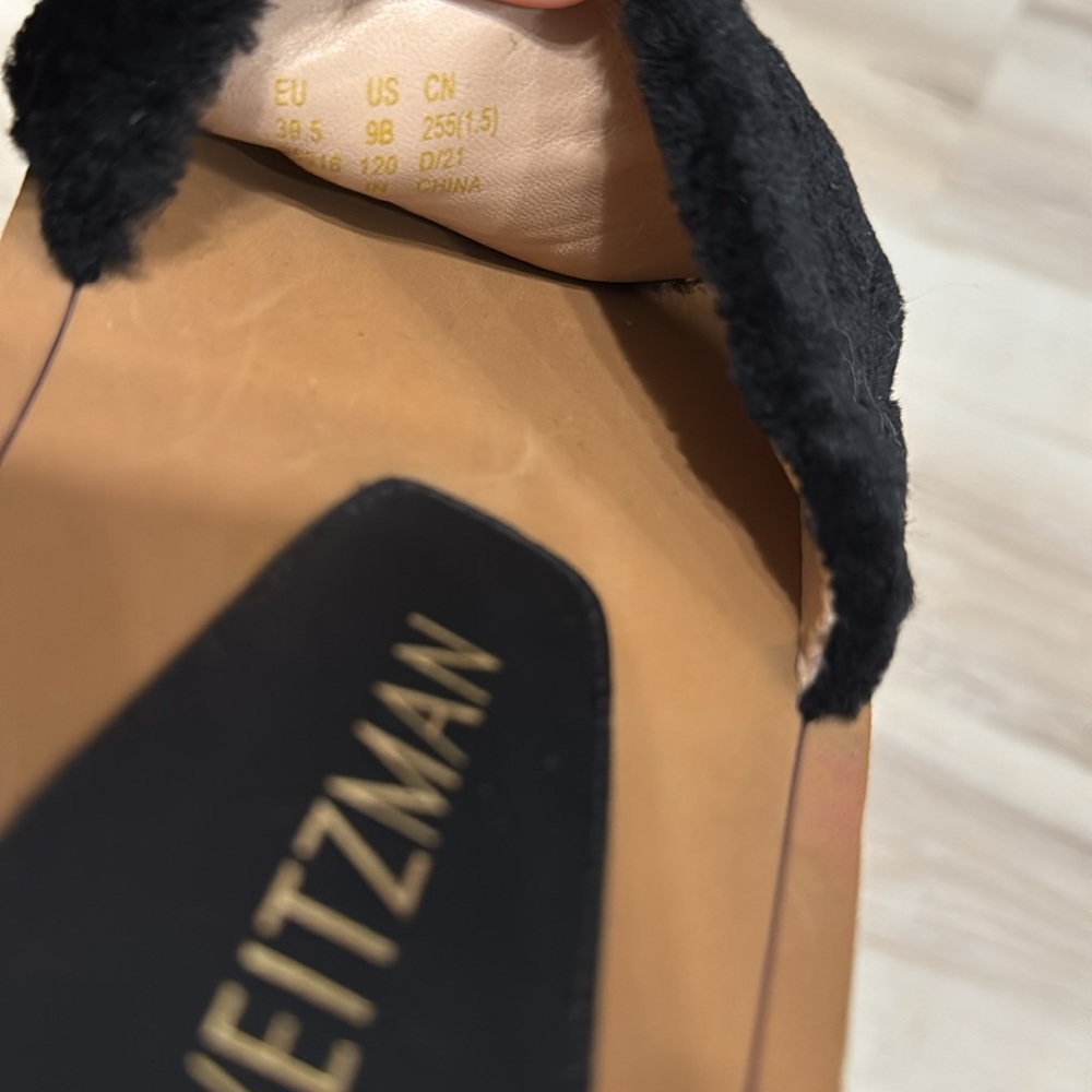 Stuart Weitzman Cammy Shearling Slide Sandals Black EU 39.5 - Picture 8 of 8